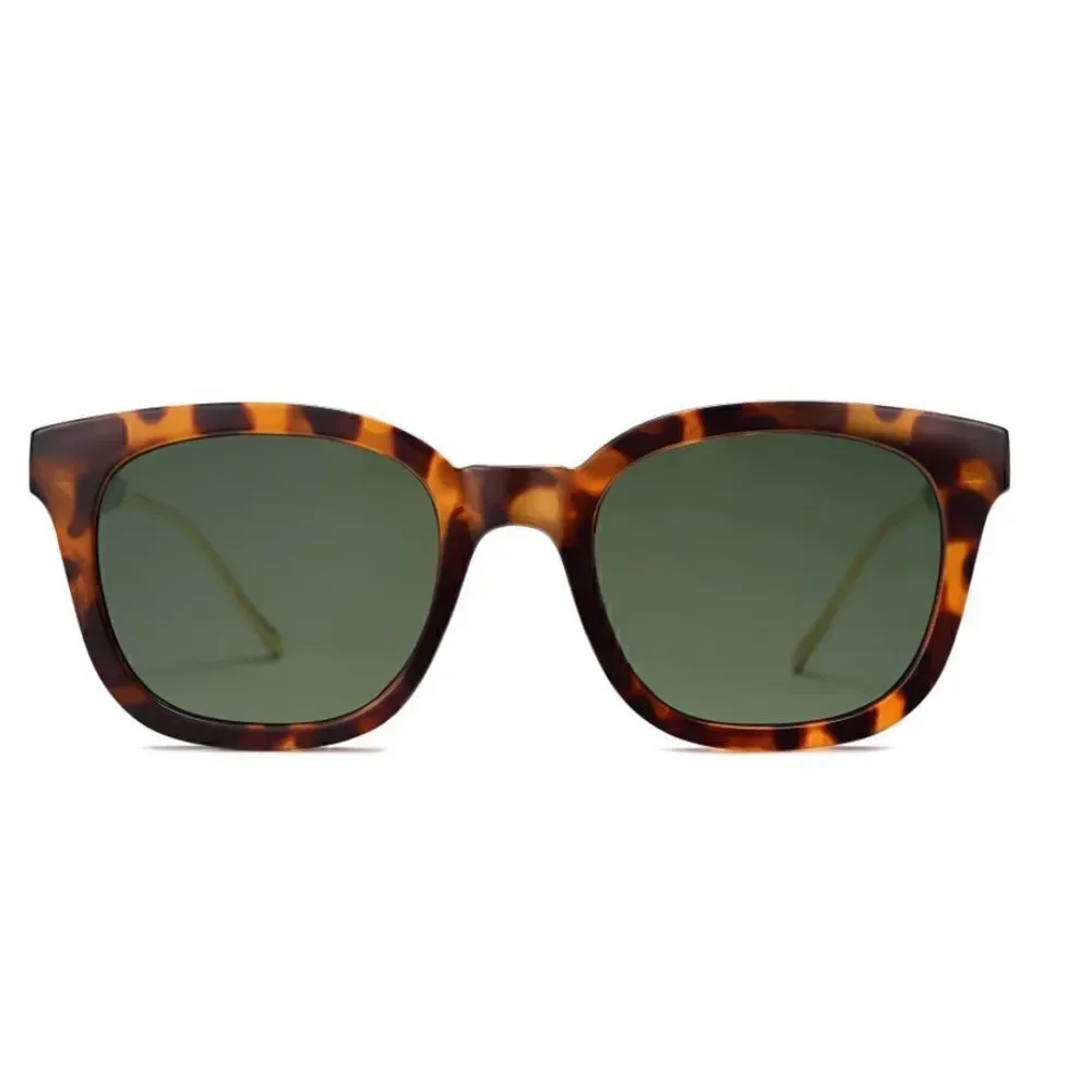 Square Frame Trendy Sunglasses